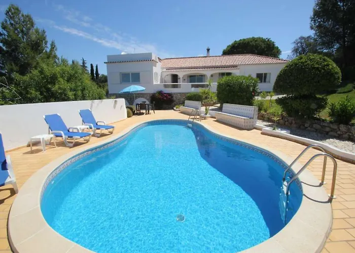 Classic Albufeira Villa Casa Bella Private Pool 4 Bedrooms Short Walk To Restaurant